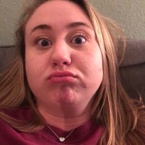 Meet your Posher, Lindsey